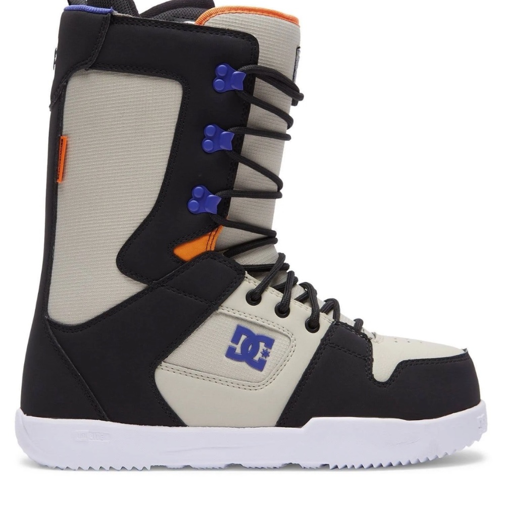 DC Phase Snowboard Boots